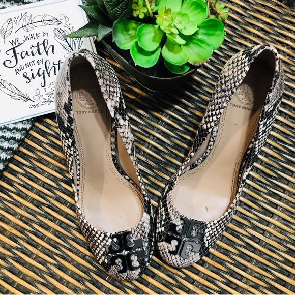 Tory Burch Brown Multi Snake Print Raleigh Wedges Sz 7.5M - Picture 4 of 12